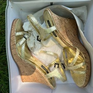 Nine West gold wedges 7.5